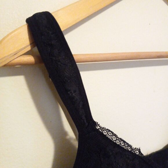 Jessica Simpson Black Underwire Bra-Size 40C-Padded Straps-Lined-Mesh Sides - Picture 6 of 9